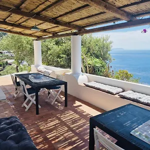 Vista Mare A Filicudi Pecorini